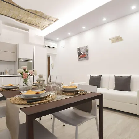 Laterano 250 - Colosseo * 로마