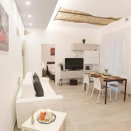 Appartement Laterano 250 - Colosseo Rome